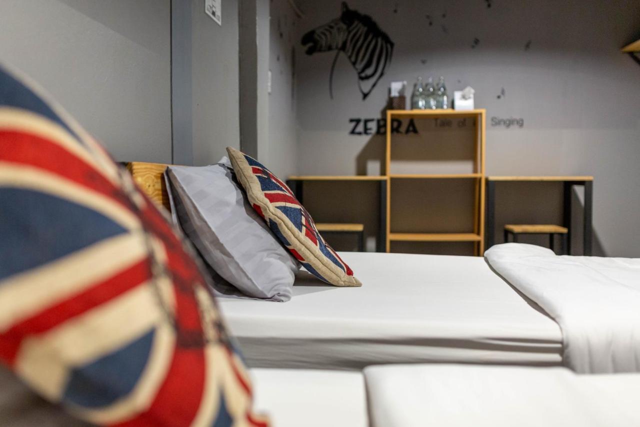 La Belle Nuit House Hostel Chiang Mai Exterior photo
